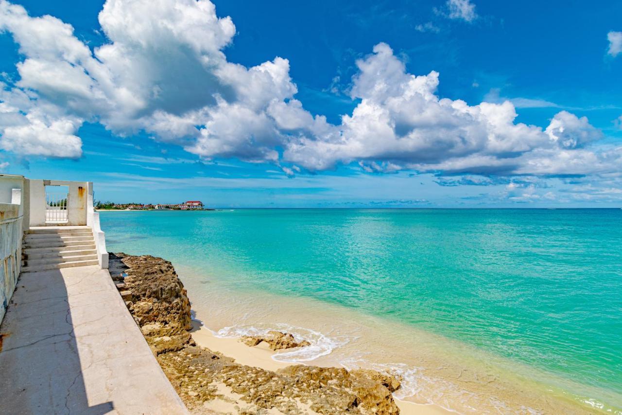 Caprice 14 - Oceanfront Villa - Gated Community With Pool Nassau Esterno foto